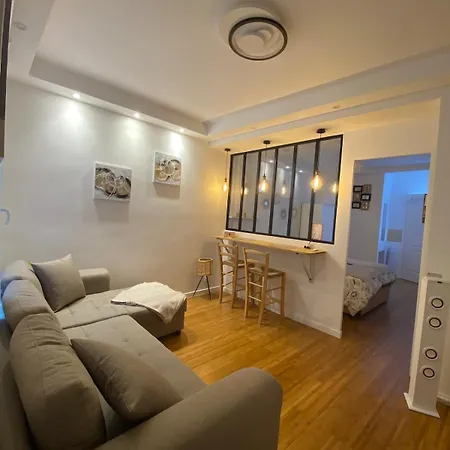 Apartment Charme Au Coeur De ! Paris